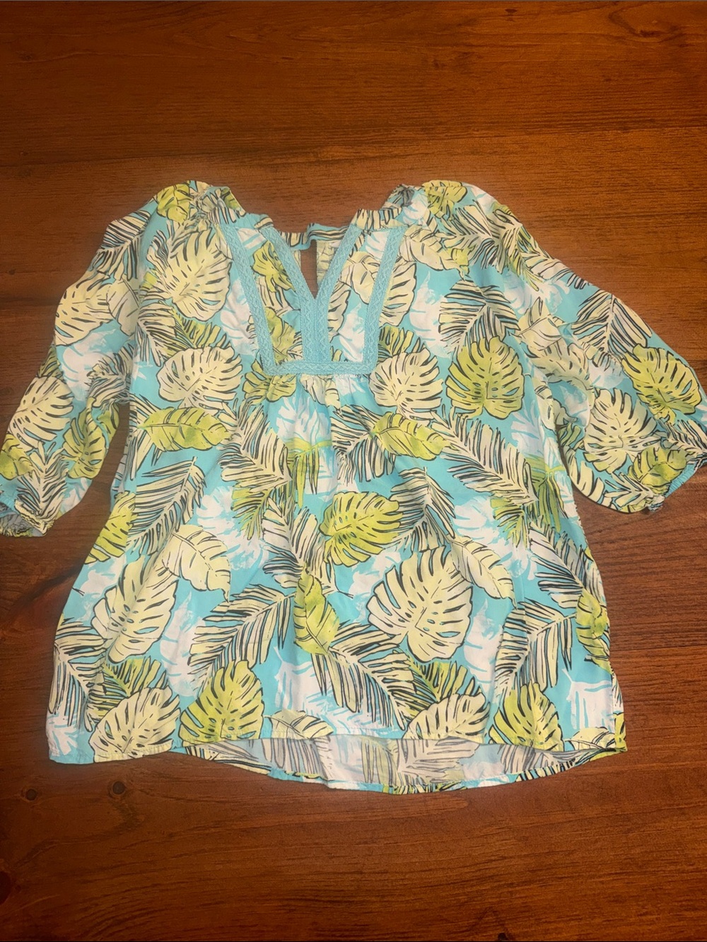 crown & ivy Aqua and Lime Leaf Print Top
